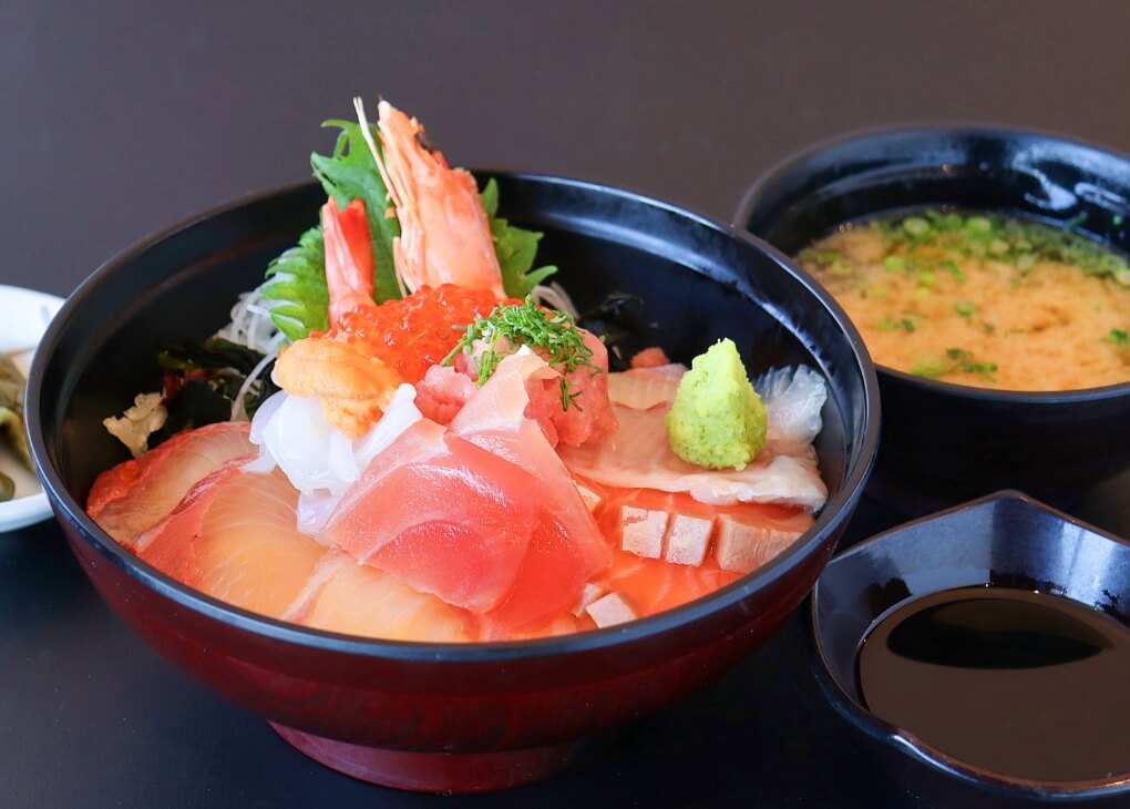 海鮮丼